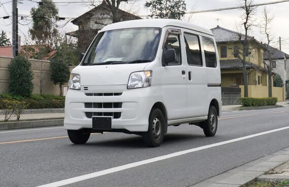 岐阜県瑞穂市で板金塗装をする業者は上手い修繕が自慢の一つです